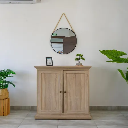 Habitación en casa particular F6 2, Private Two Single Beds Shared Bathroom In Shared Flat