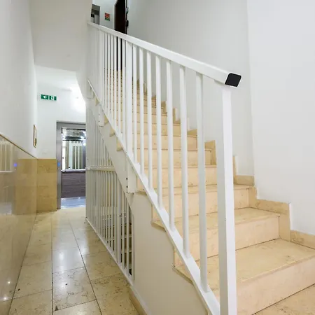 F6 2, Private Two Single Beds Shared Bathroom In Shared Flat * Msida