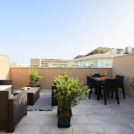 F6 2, Private Two Single Beds Shared Bathroom In Shared Flat Habitación en casa particular Msida