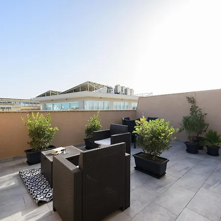 F6 2, Private Two Single Beds Shared Bathroom In Shared Flat